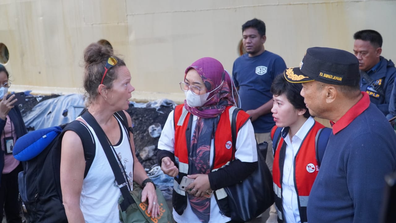 Berhasil Dievakuasi dari Karimunjawa, Edy Supriyanta Jemput Wisatawan di Pelabuhan Tanjung Emas Semarang